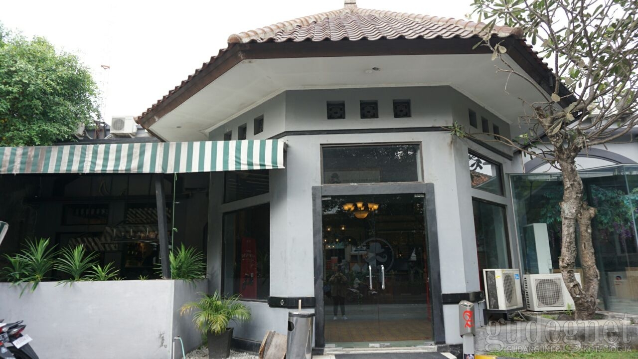 Calais Artisan Bubble Tea & Coffee