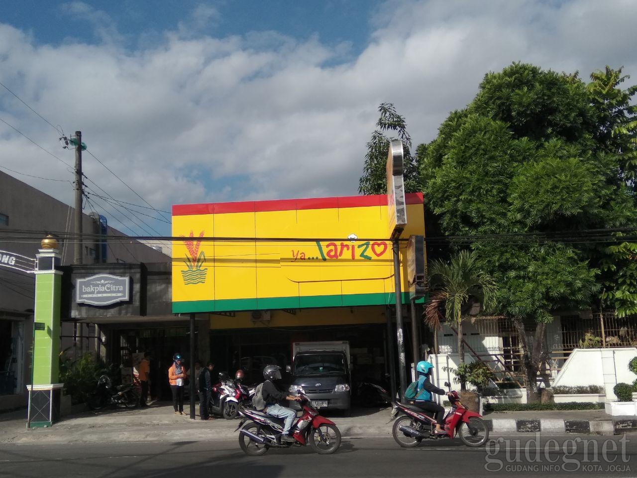 Larizo Bika Ambon