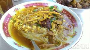 	Seporsi soto Pak Dalbe