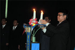 RRI Serentak Tiup Lilin Peringati Ultah ke-67 RRI Serentak Tiup Lilin Peringati Ultah ke-67