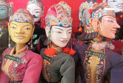 Finalis Dimas Diajeng Yogya Pelajari Asal-usul Wayang Finalis Dimas Diajeng Yogya Pelajari Asal-usul Wayang