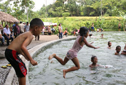 Nyantai di Desa Wisata Grogol