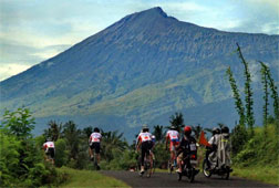 500 Pengendara Sepeda Siap Ramaikan Audax 2013 500 Pengendara Sepeda Siap Ramaikan Audax 2013