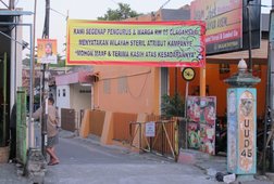 RW ini Juga Sosialisasikan Bebas Atribut Partai RW ini Juga Sosialisasikan Bebas Atribut Partai