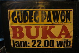 Harus Antri Panjang Jika Ingin Mendapat Gudeg yang Satu Ini Harus Antri Panjang Jika Ingin Mendapat Gudeg yang Satu Ini