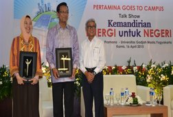 BBM Semakin Tipis, Pertamina & UGM Upayakan Cara Ini BBM Semakin Tipis, Pertamina & UGM Upayakan Cara Ini