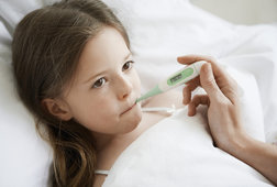 Bahayakah Anak yang Langganan Panas? Bahayakah Anak yang Langganan Panas?