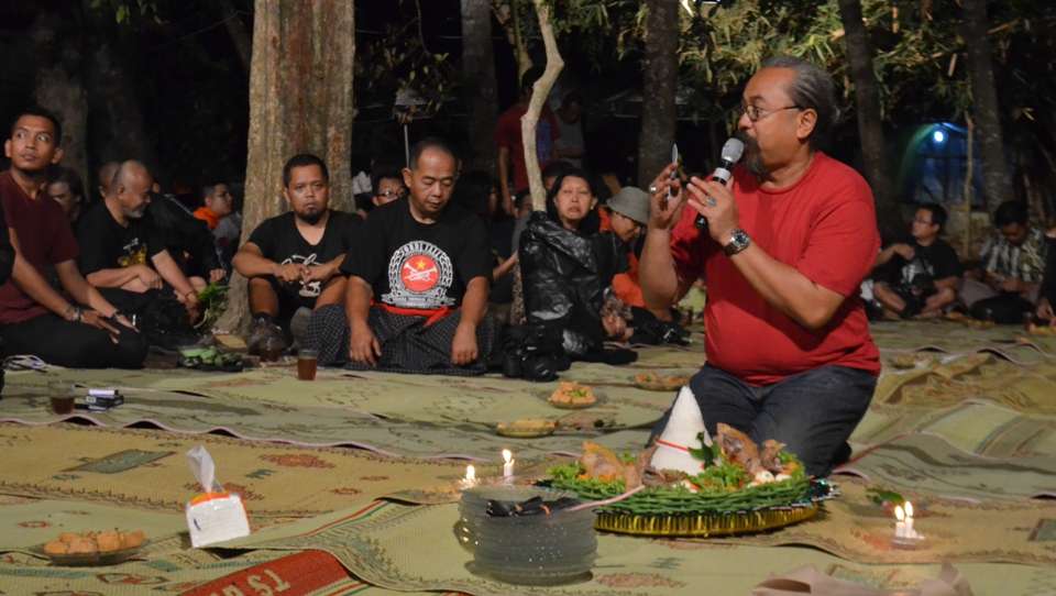 Misteri Makam Pandowoharjo & Panggung Werkudoro Misteri Makam Pandowoharjo & Panggung Werkudoro