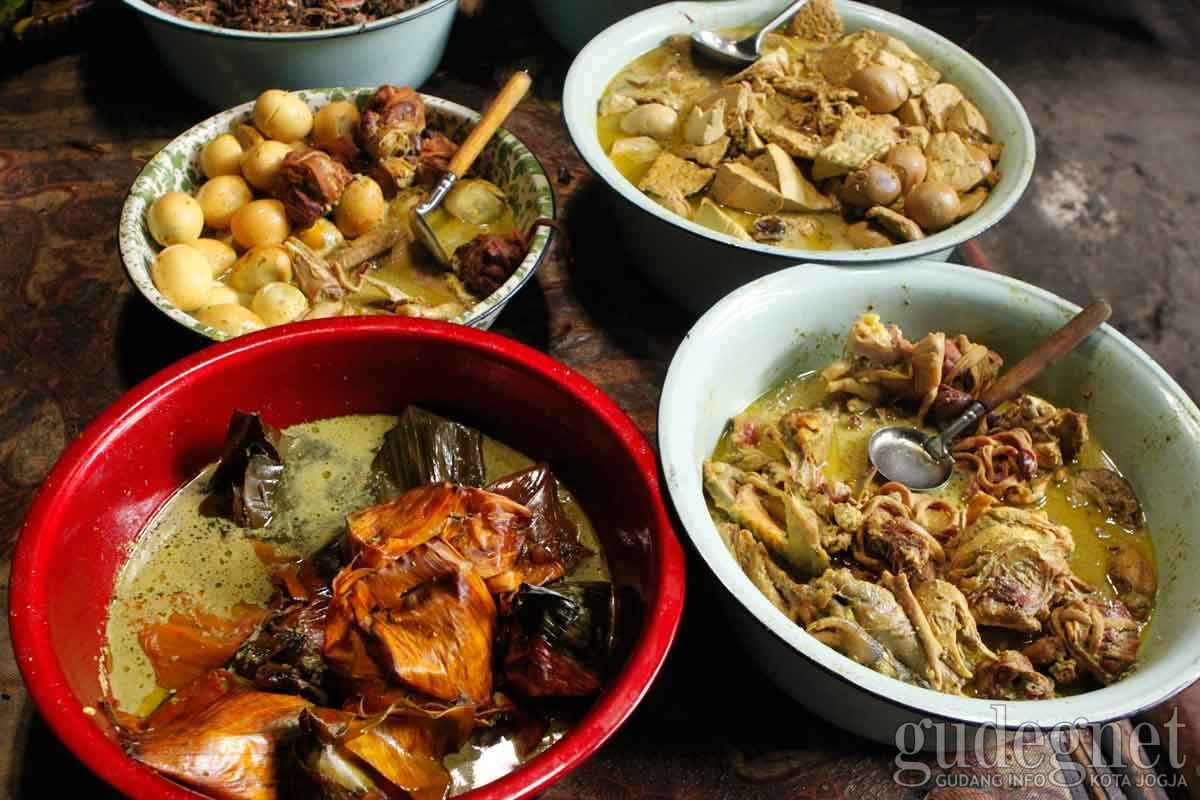 Setuju! Kalau 17 Wisata Kuliner Ini Statusnya Wajib Kunjung Pas Long Weekend di Jogja Setuju! Kalau 17 Wisata Kuliner Ini Statusnya Wajib Kunjung Pas Long Weekend di Jogja