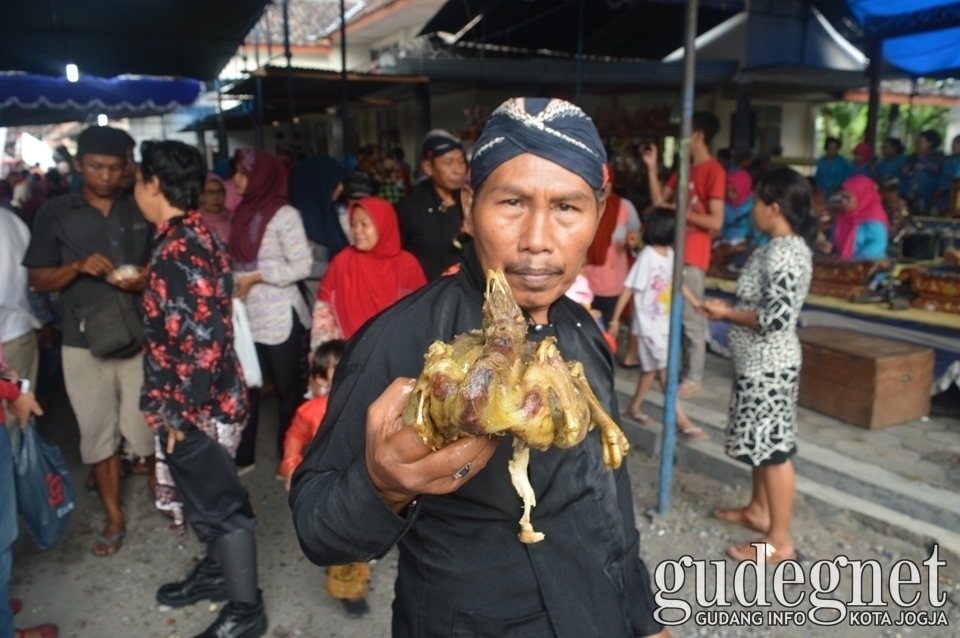Mengintip Keseruan Merti Desa di Sampangan - Mantup Mengintip Keseruan Merti Desa di Sampangan - Mantup