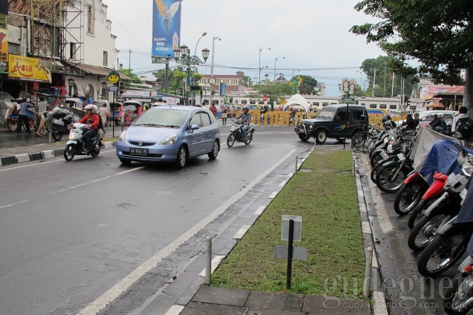 6 Tips Nyaman Mudik Pakai Mobil Pribadi 6 Tips Nyaman Mudik Pakai Mobil Pribadi