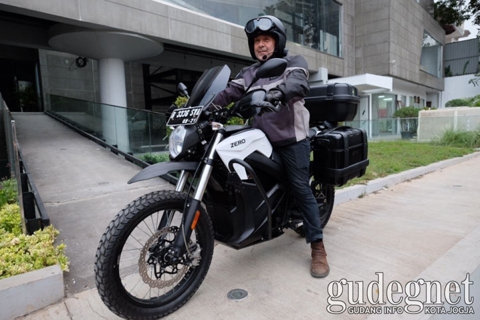 6 Tip Mudik Asik Pakai Motor Kesayangan 6 Tip Mudik Asik Pakai Motor Kesayangan