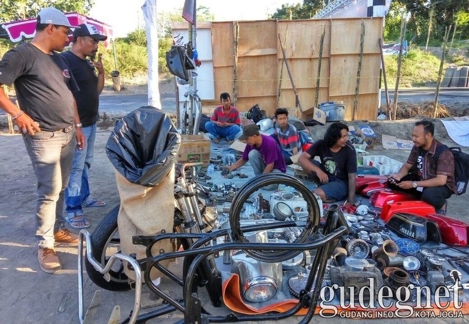 Djogjantique Day 2016, Sparepart Langka Bisa Sampai Jutaan Djogjantique Day 2016, Sparepart Langka Bisa Sampai Jutaan