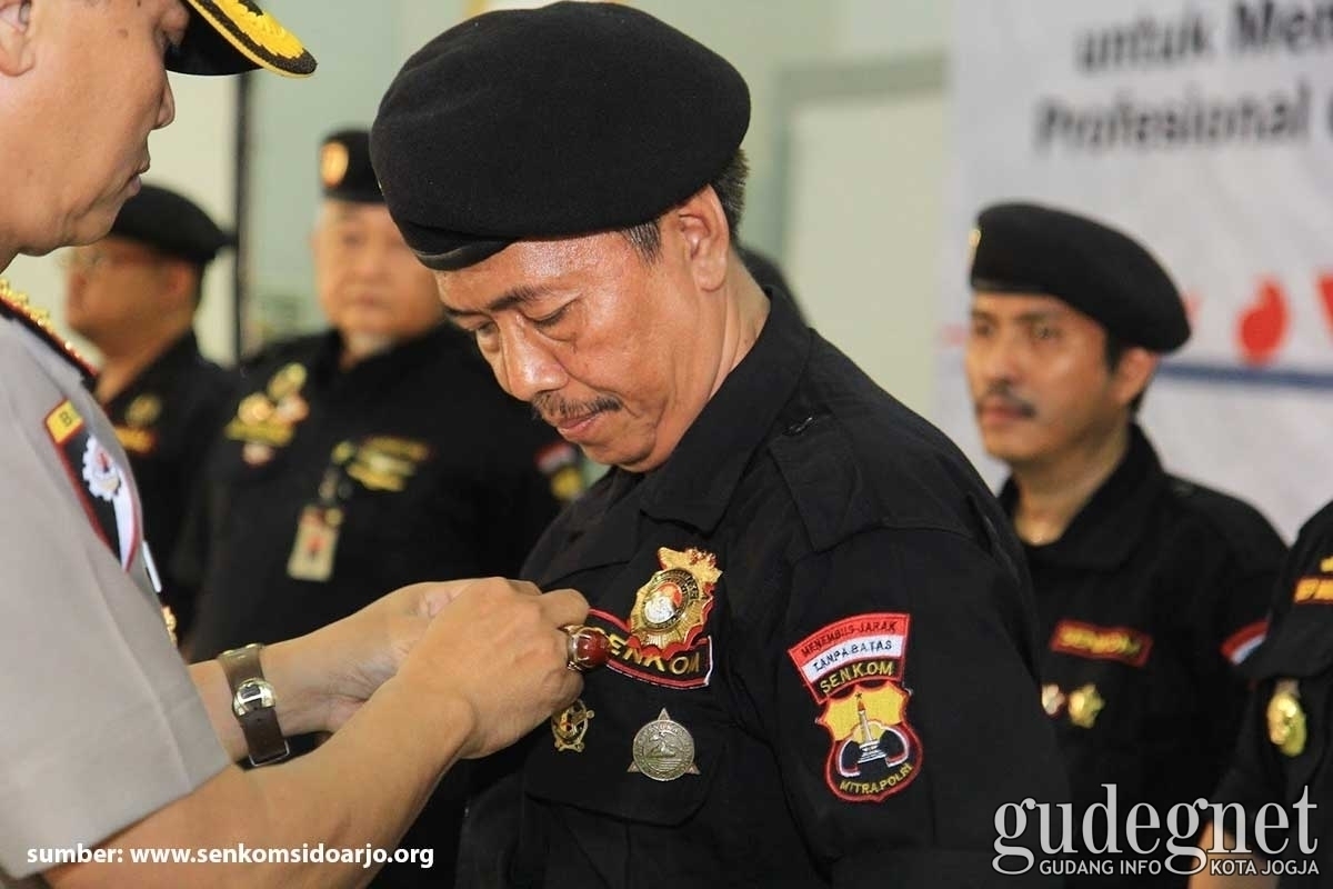Mengenal Senkom, Jembatan Komunikasi Warga dan Polisi