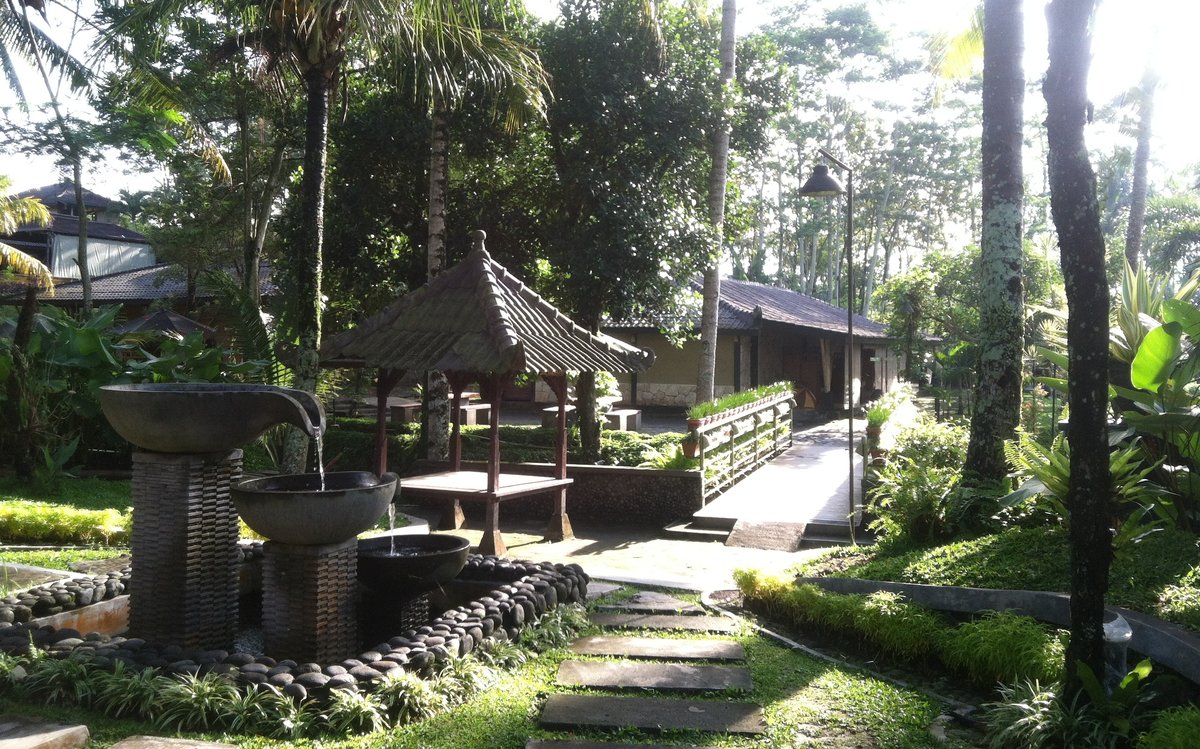 12 Lokasi Wisata di Jogja Berdasarkan Zodiakmu 12 Lokasi Wisata di Jogja Berdasarkan Zodiakmu