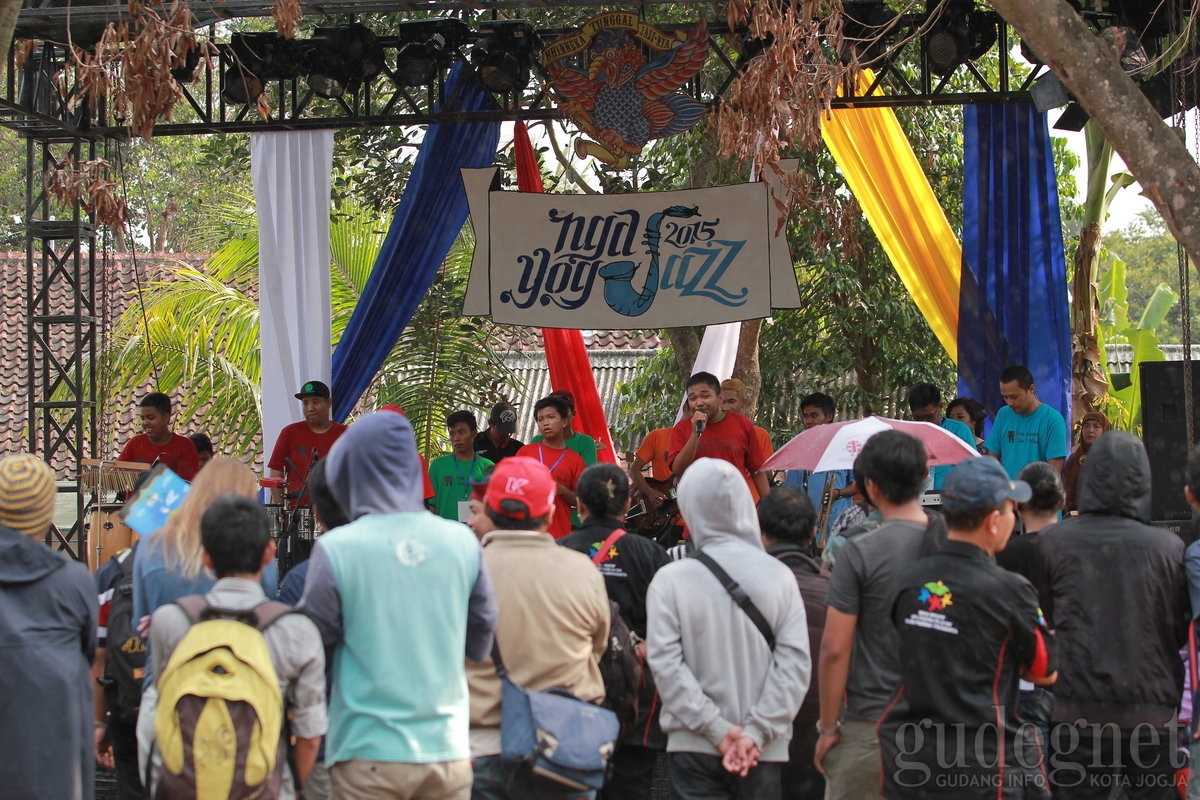 5 Penampil Hits di Panggung Kripik dan Krepus Ngayogjazz 2016 5 Penampil Hits di Panggung Kripik dan Krepus Ngayogjazz 2016