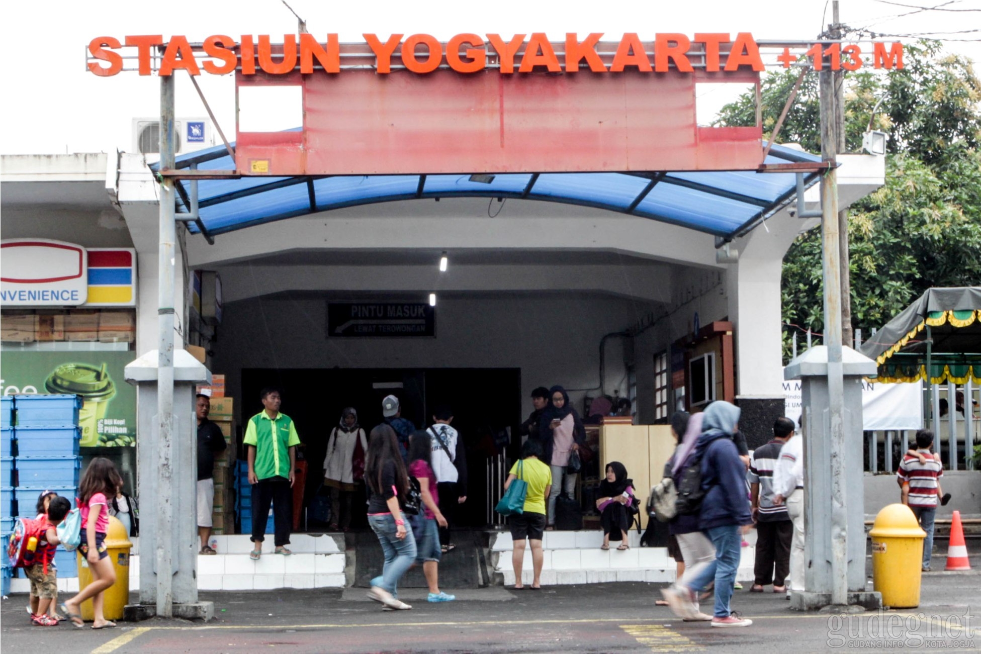 Stasiun Tugu Siap Berbenah Stasiun Tugu Siap Berbenah