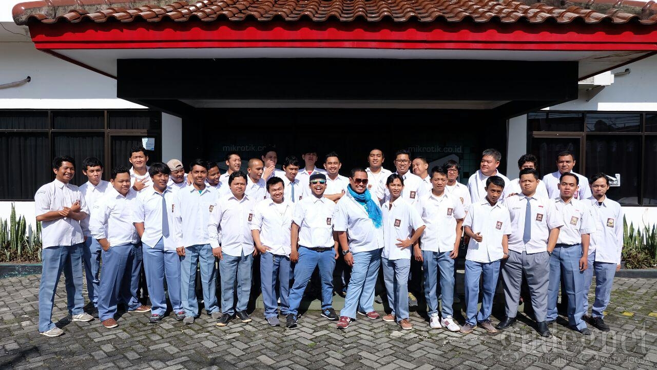 Dandan Gaya SMA, #Citraweb17 Hadirkan Endank Soekamti Dandan Gaya SMA, #Citraweb17 Hadirkan Endank Soekamti