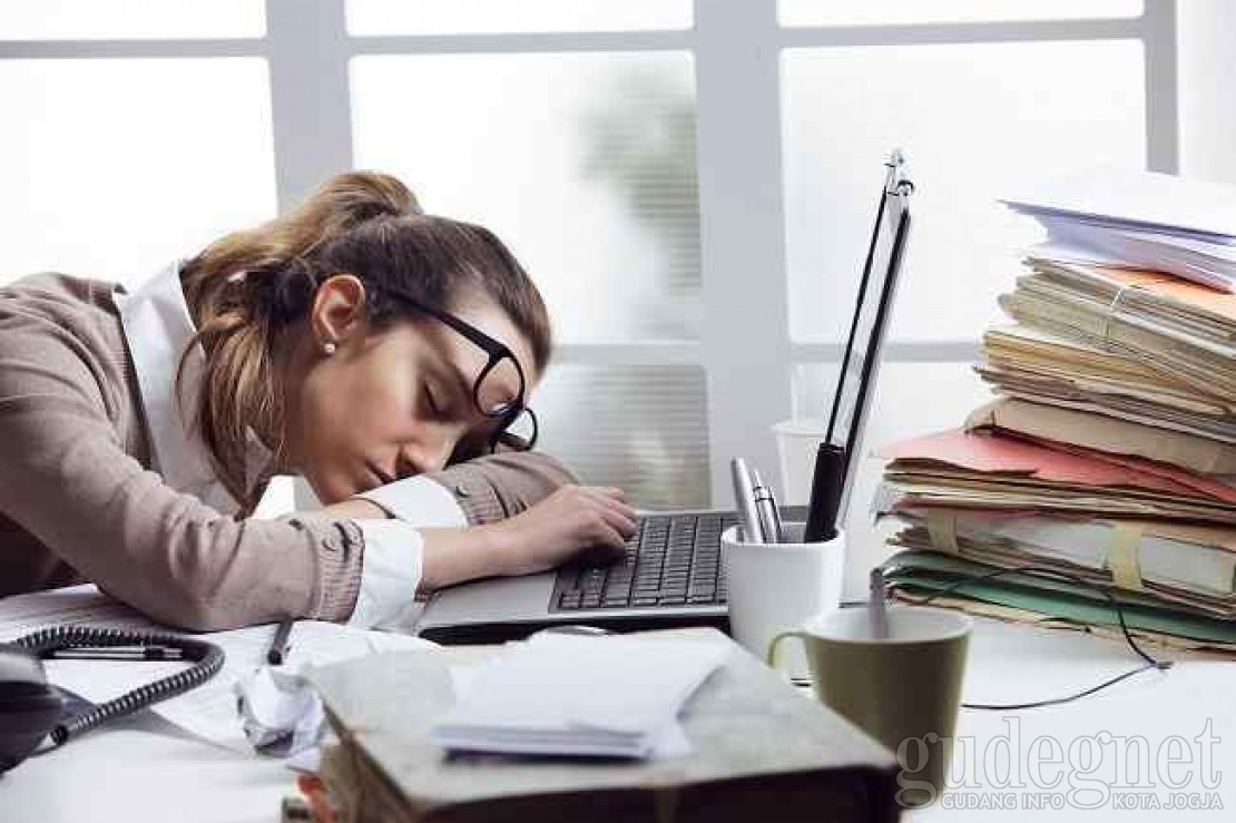5 Tips Mengusir Kantuk di Kantor 5 Tips Mengusir Kantuk di Kantor