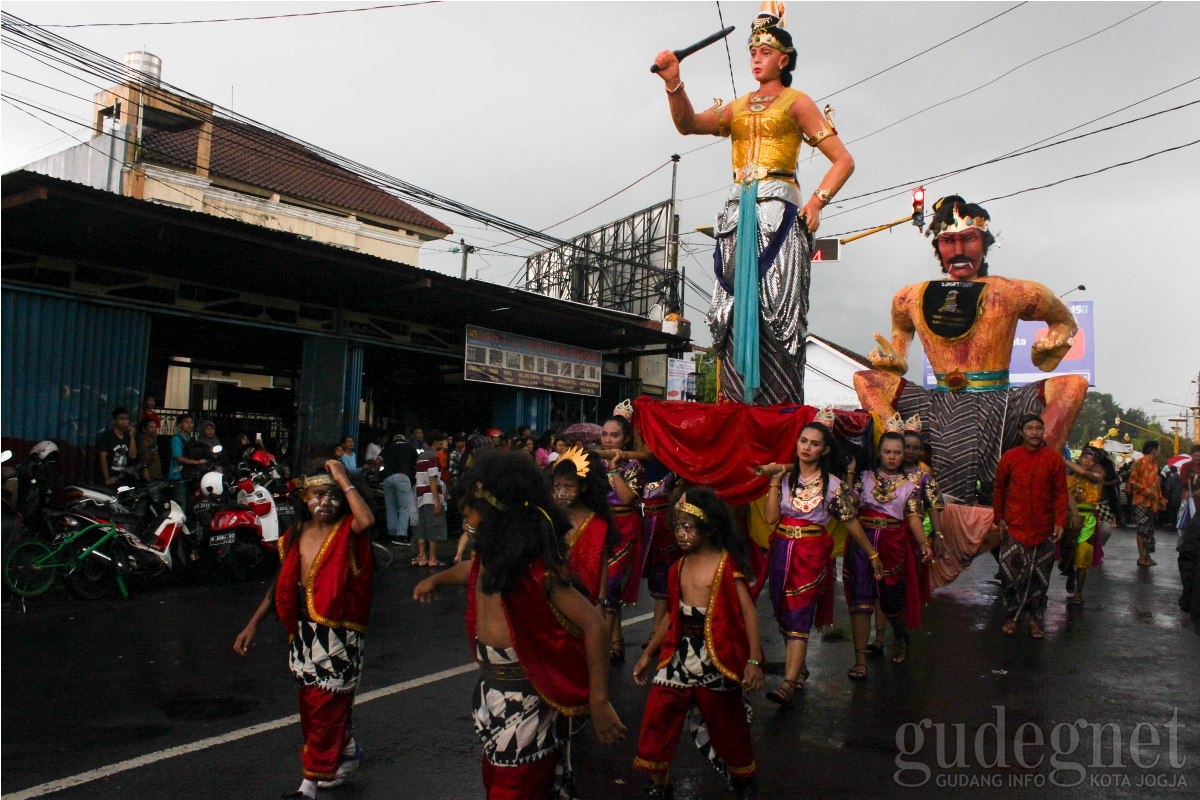 Festival Ogoh - ogoh Tegaskan Kebhinekaan NKRI Festival Ogoh - ogoh Tegaskan Kebhinekaan NKRI