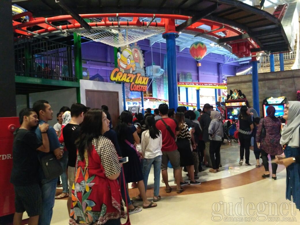 Pengalaman Baru, Belanja Sembari Bermain Pengalaman Baru, Belanja Sembari Bermain