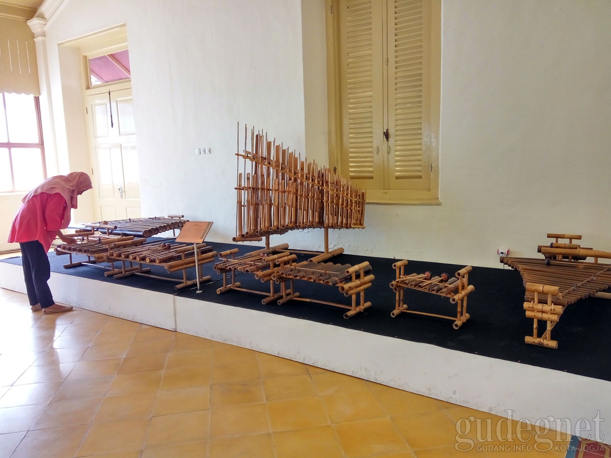 Pameran Alat Musik Tradisional “Tetabuhan Nusaraya” di Sonobudoyo Pameran Alat Musik Tradisional “Tetabuhan Nusaraya” di Sonobudoyo