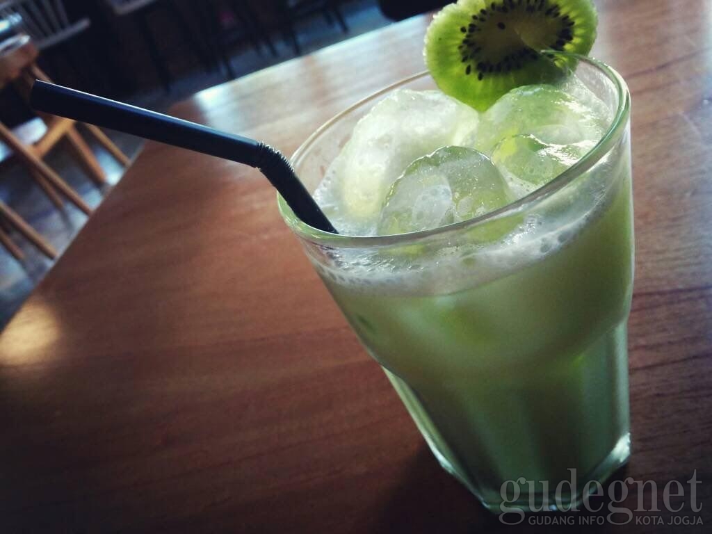 4 Minuman Segar Menjelang Buka Puasa 4 Minuman Segar Menjelang Buka Puasa