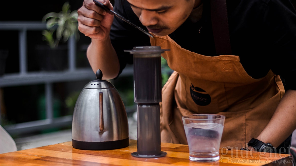 Coffee Shop Ini Lagi Hits di Jogja Coffee Shop Ini Lagi Hits di Jogja