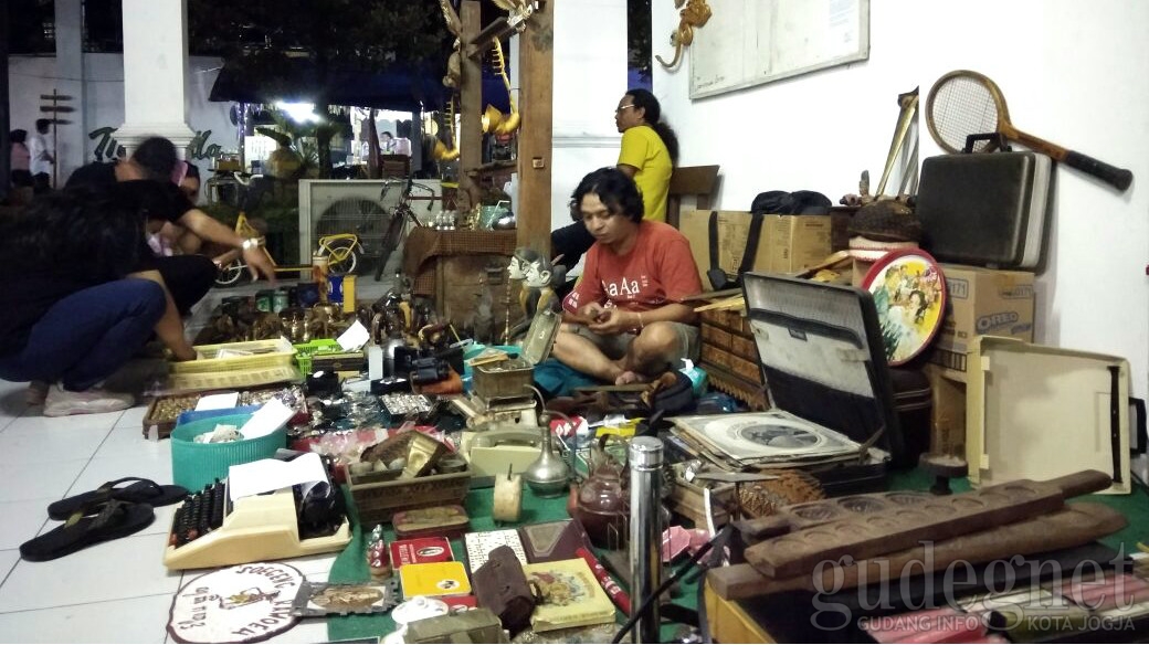 Kuliner nDeso ada di Pasar Kangen, Terus ada Apa Lagi? Kuliner nDeso ada di Pasar Kangen, Terus ada Apa Lagi?