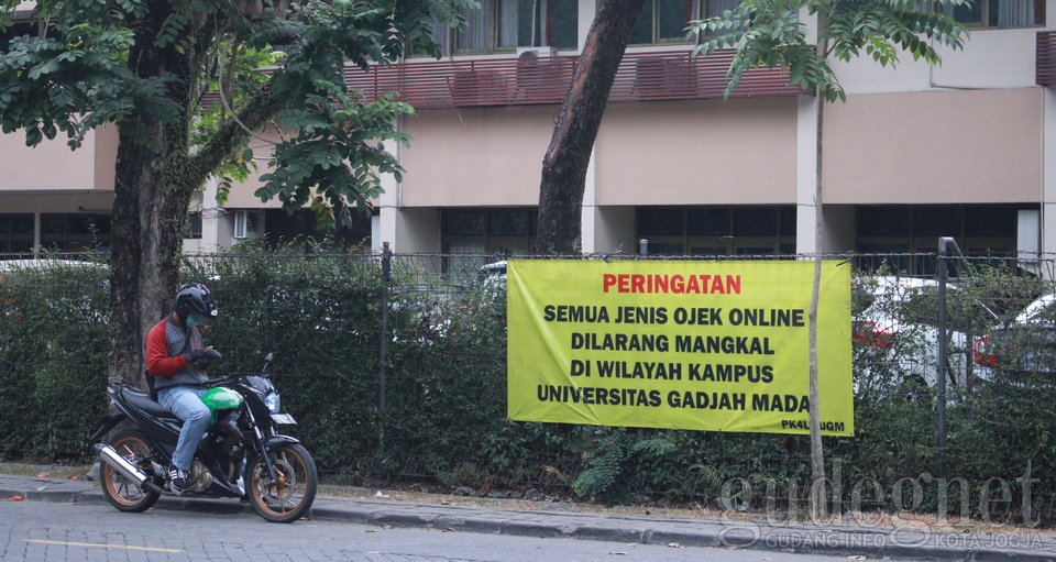 4 Alasan Ini Yang Bikin UGM Agak Gerah dengan Ojek Online 4 Alasan Ini Yang Bikin UGM Agak Gerah dengan Ojek Online