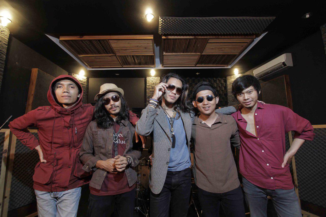 Dua Tahun Berkarya, Gie Rilis Single Ke-empat Dua Tahun Berkarya, Gie Rilis Single Ke-empat