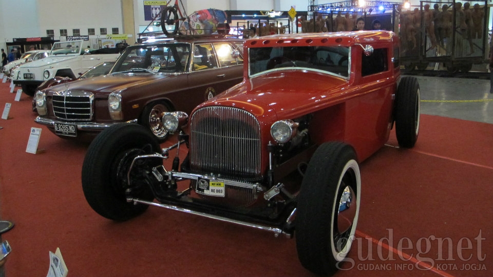 Mau Dengerin Raungan Mesin V8 American Muscle Car? Tonton Kustomfest 2017 Mau Dengerin Raungan Mesin V8 American Muscle Car? Tonton Kustomfest 2017