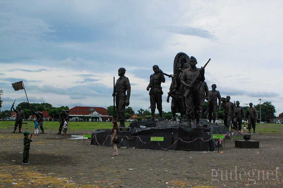 Patung-patung Patriotik di Pameran Menandai Indonesia Patung-patung Patriotik di Pameran Menandai Indonesia