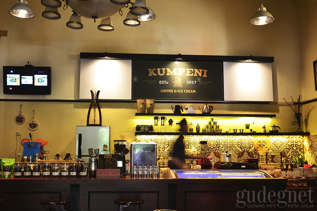 Kumpeni Coffee & Ice Cream, Ngopi A la Sinyo dan Noni Kumpeni Coffee & Ice Cream, Ngopi A la Sinyo dan Noni