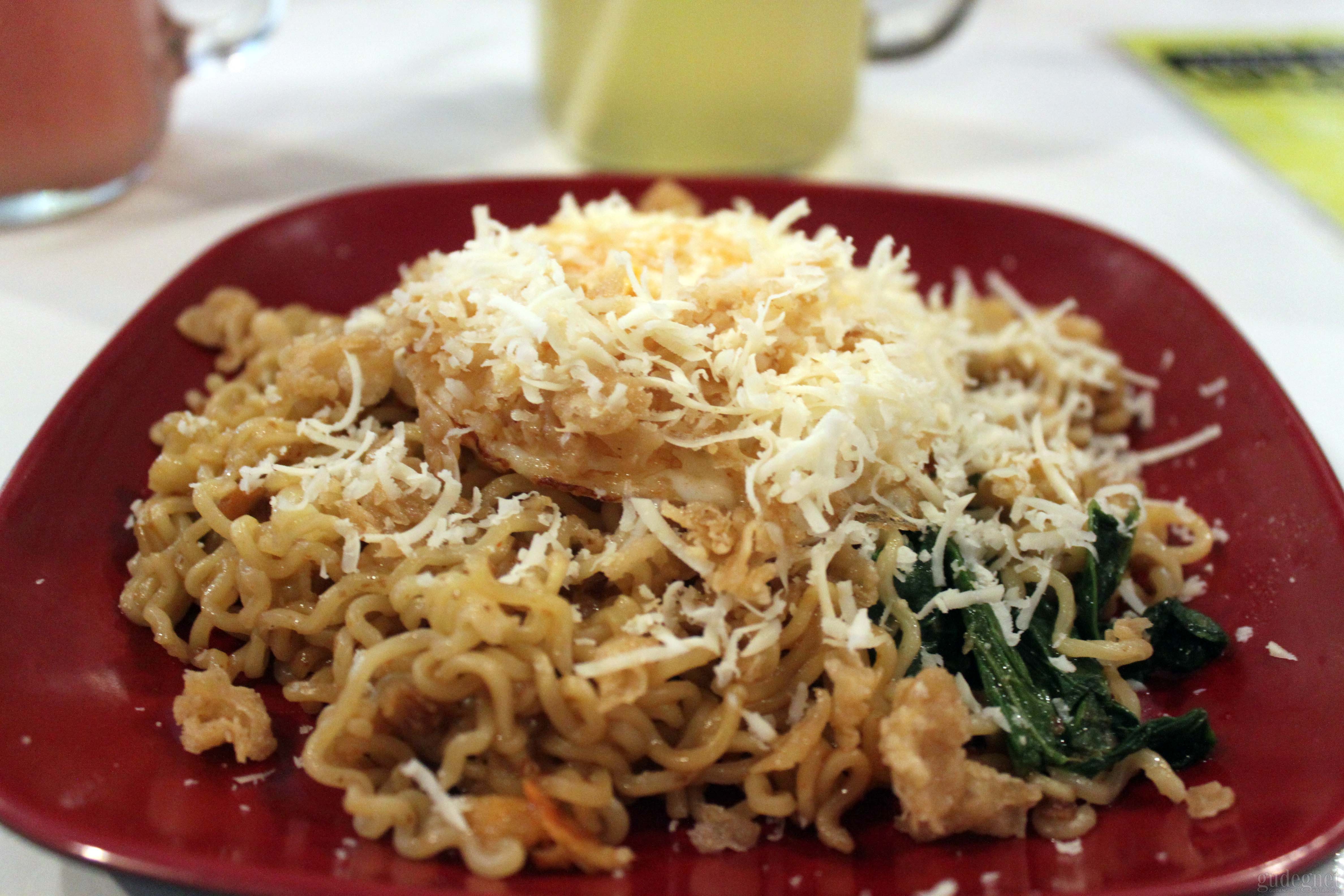 Indomie Geprek Telur Keju, Menu Unik Ala Upload Steak Indomie Geprek Telur Keju, Menu Unik Ala Upload Steak