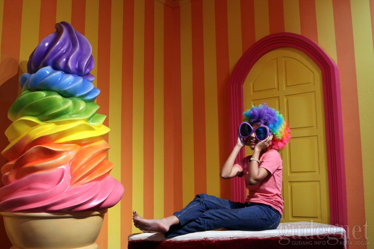 Serunya Berswafoto Sambil Menikmati Ice Cream di Ice Cream World Serunya Berswafoto Sambil Menikmati Ice Cream di Ice Cream World
