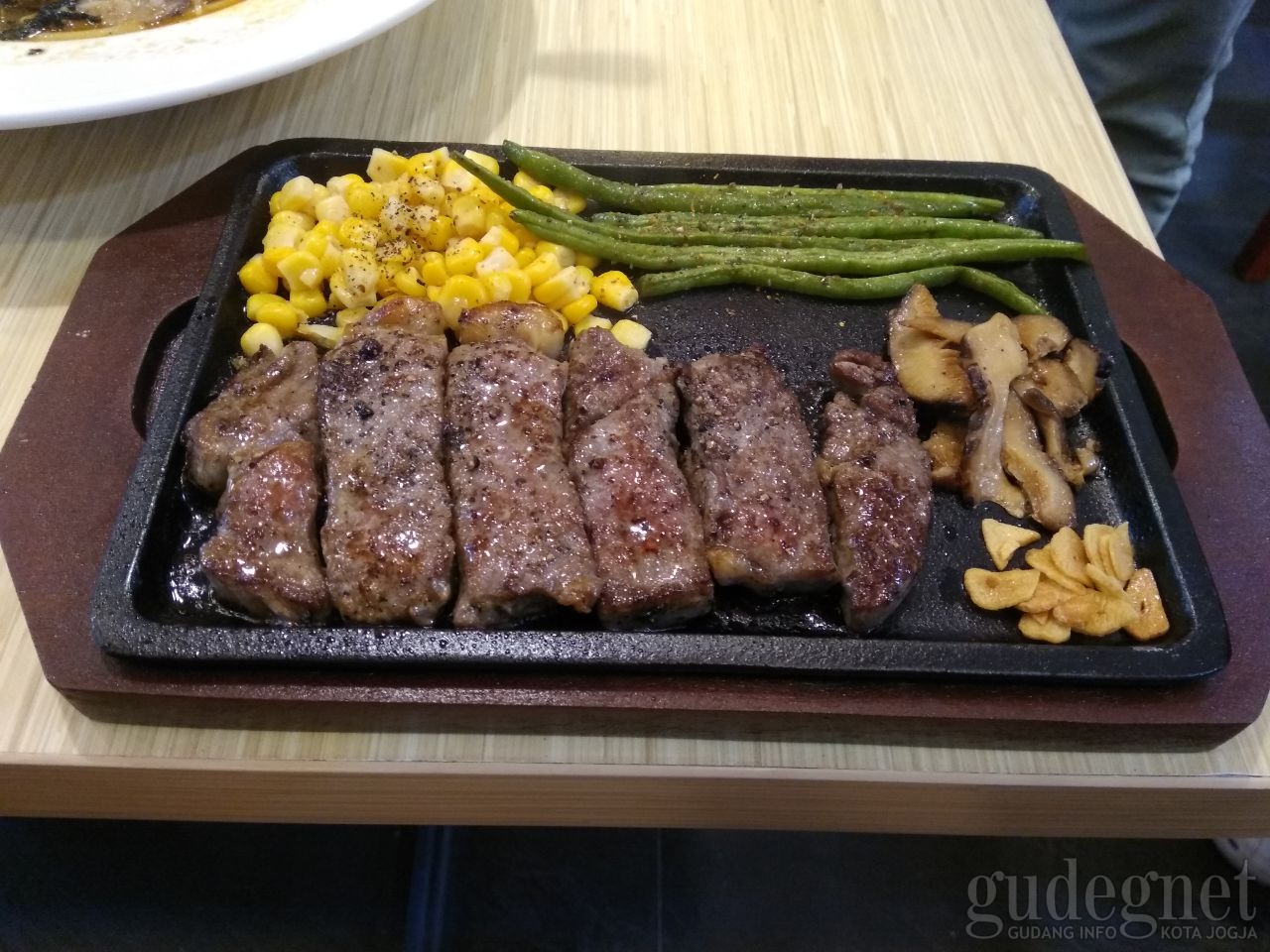 Akasaka Tei, Steak Khas Jepang Hadir di Jogja Akasaka Tei, Steak Khas Jepang Hadir di Jogja