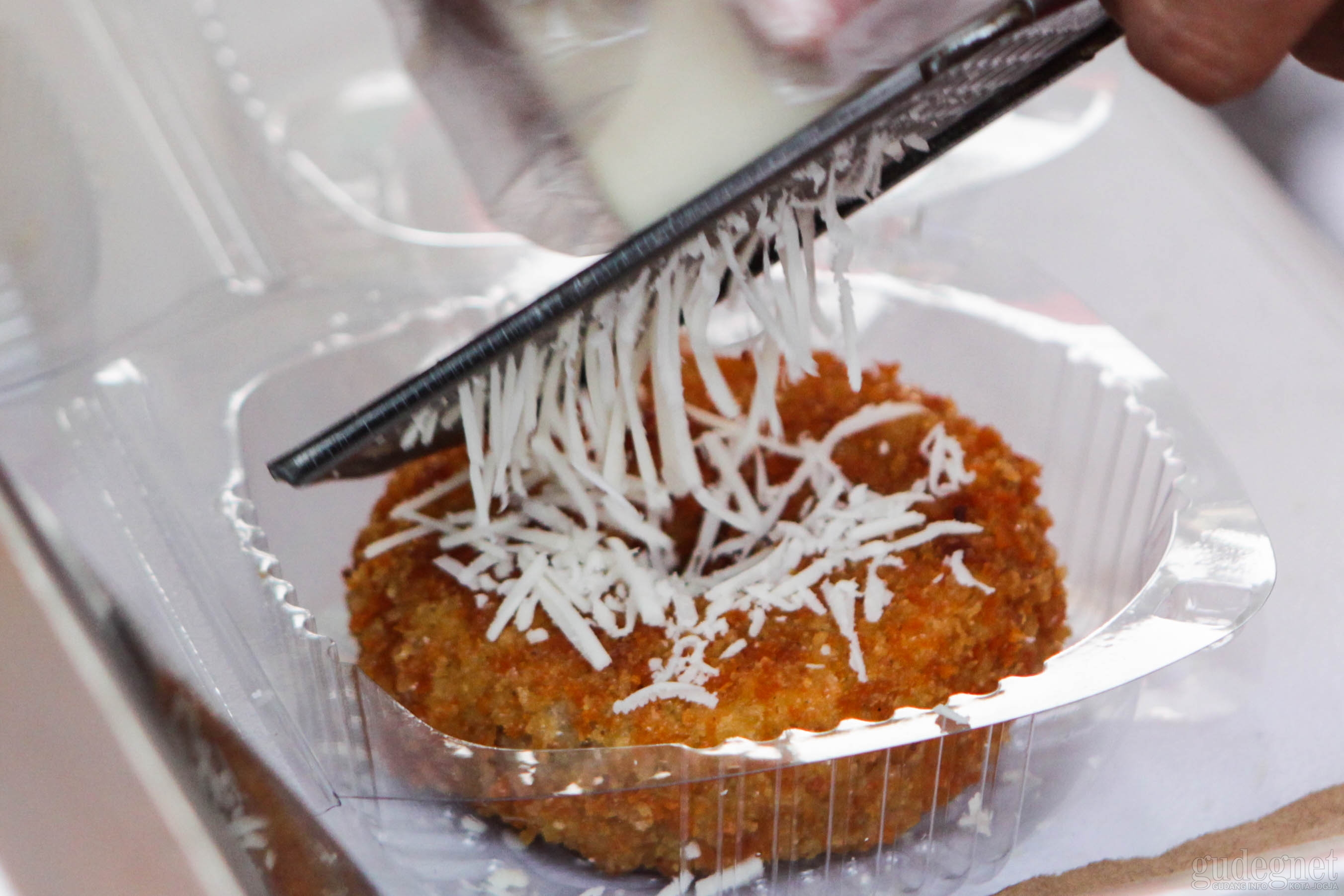 Donat Indomie, Jajanan Hits yang Lagi Viral Donat Indomie, Jajanan Hits yang Lagi Viral