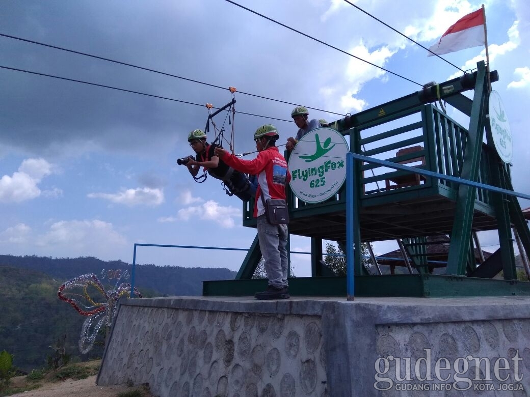 5 Tempat Wisata Alam Ini Dijamin Seru 5 Tempat Wisata Alam Ini Dijamin Seru
