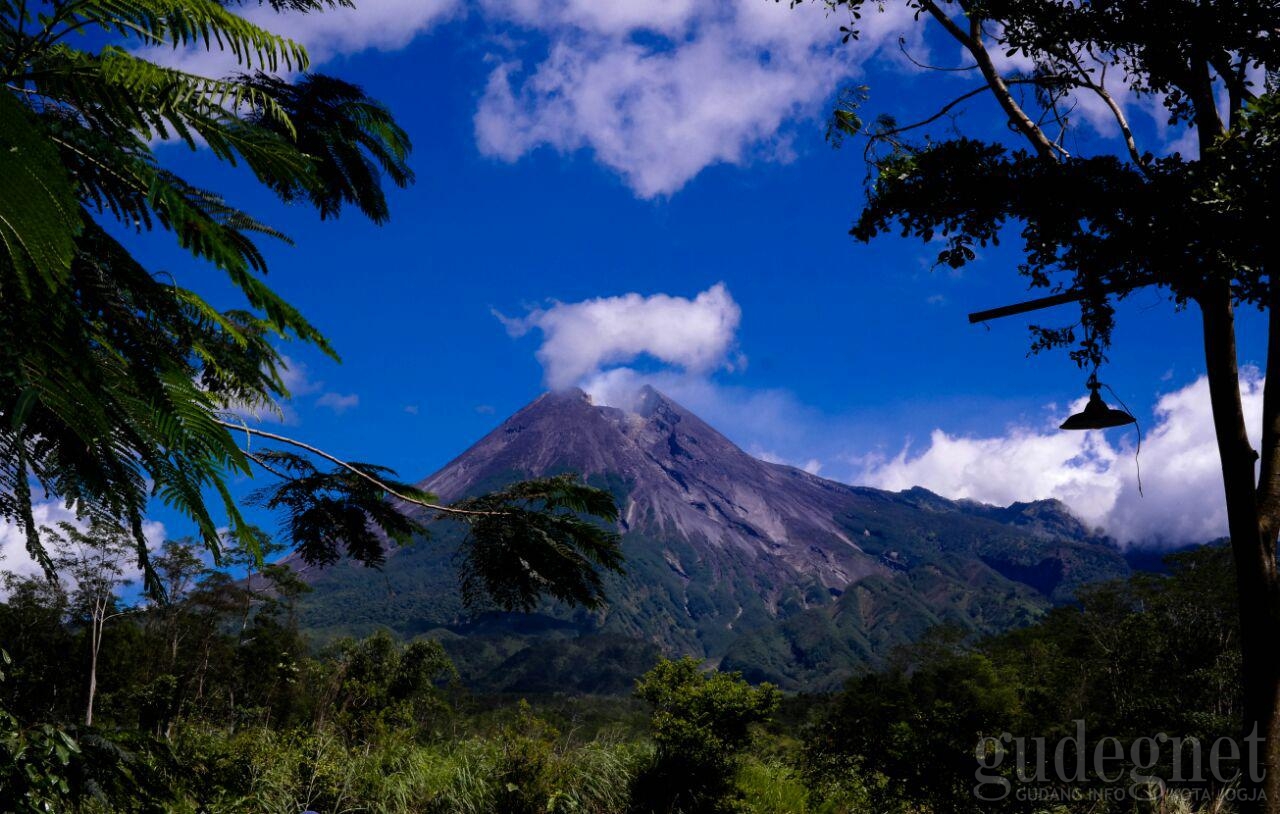 Kembali Berkenalan Dengan Gunung Merapi Kembali Berkenalan Dengan Gunung Merapi