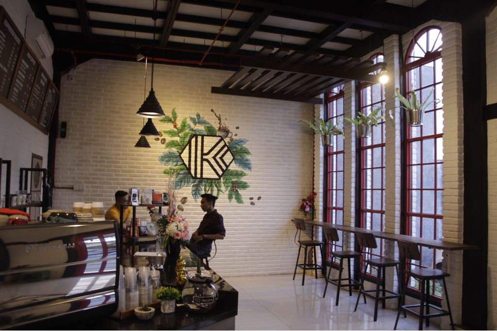 "Kemari", Coffee Shop Anyar dengan Andalan "Es Kopi Susu Malaikat" "Kemari", Coffee Shop Anyar dengan Andalan "Es Kopi Susu Malaikat"
