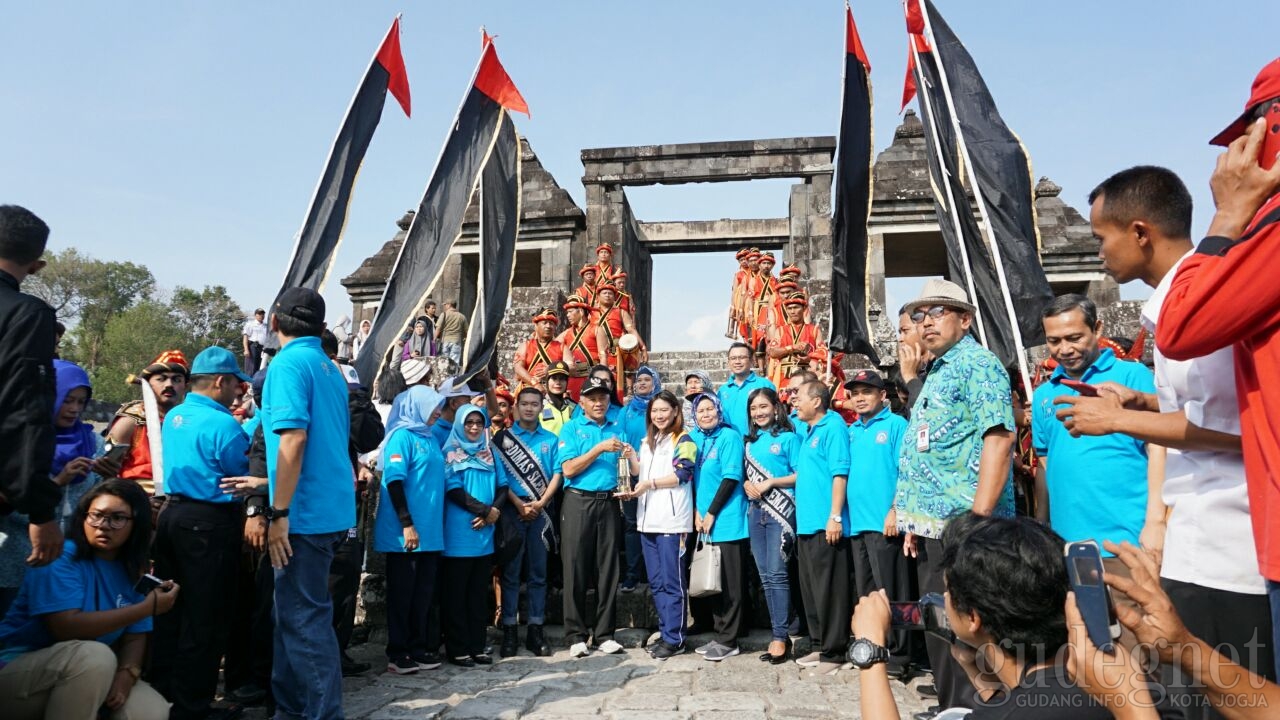 Asian Games 2018: Api Abadi Diterima Sri Purnomo di Candi Boko Asian Games 2018: Api Abadi Diterima Sri Purnomo di Candi Boko