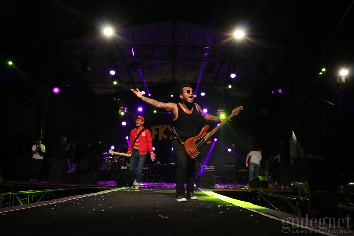 Gugur Gunung Concert FKY#30 Kumpulkan Donasi Untuk Korban Gempa Lombok Gugur Gunung Concert FKY#30 Kumpulkan Donasi Untuk Korban Gempa Lombok
