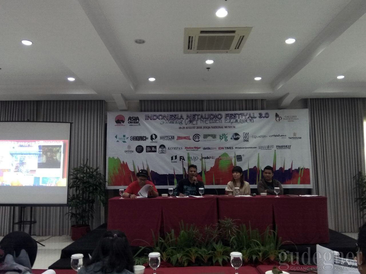 Indonesia Netaudio Festival 3.0, Mengkaji Budaya di Tengah Maraknya Pengguna Internet Indonesia Netaudio Festival 3.0, Mengkaji Budaya di Tengah Maraknya Pengguna Internet