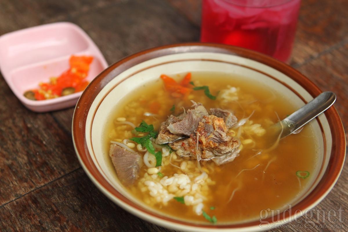 Soto Pithes Mbah Galak, Tetap Lezat di Cabang Baru