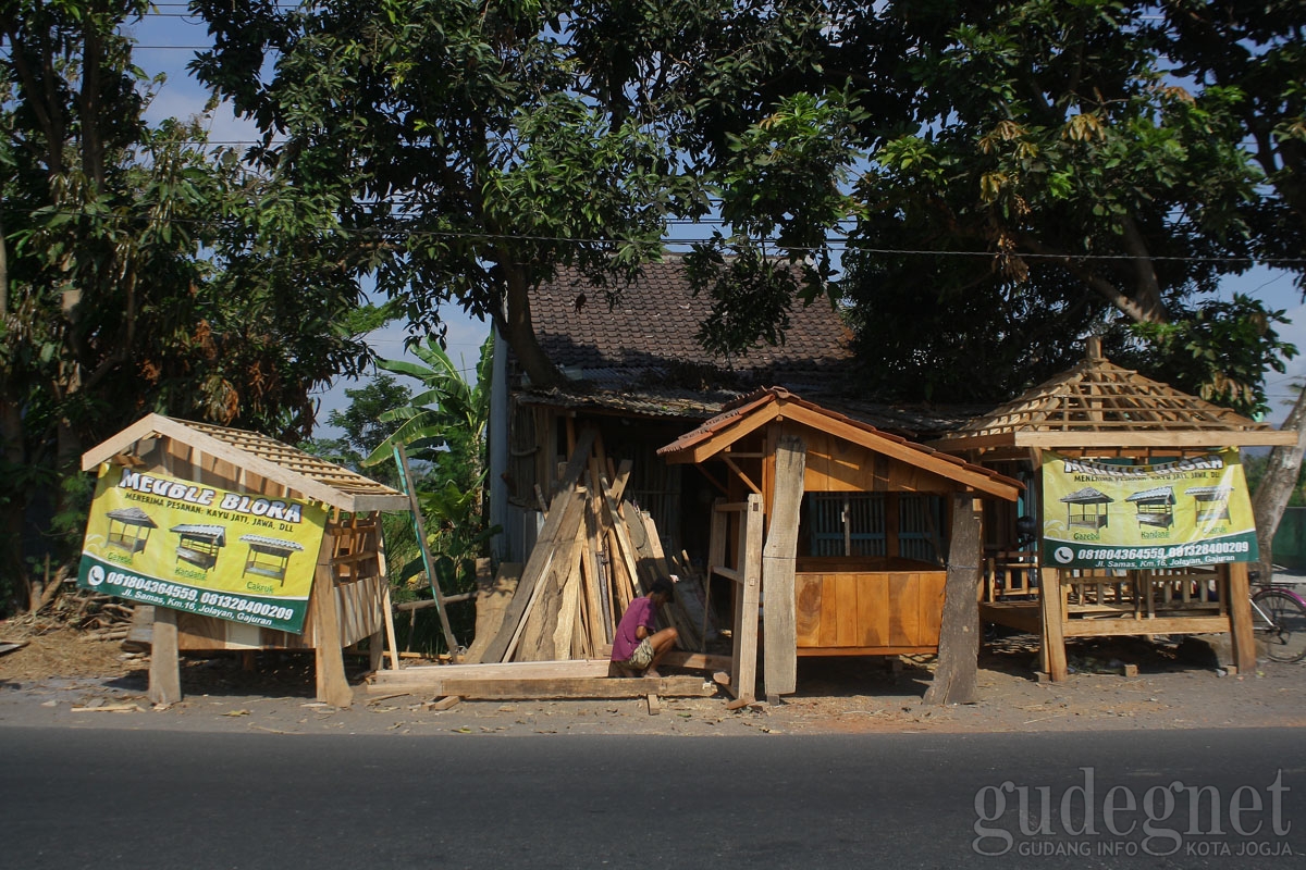 Pembuatan Cakruk dan Gazebo Pembuatan Cakruk dan Gazebo