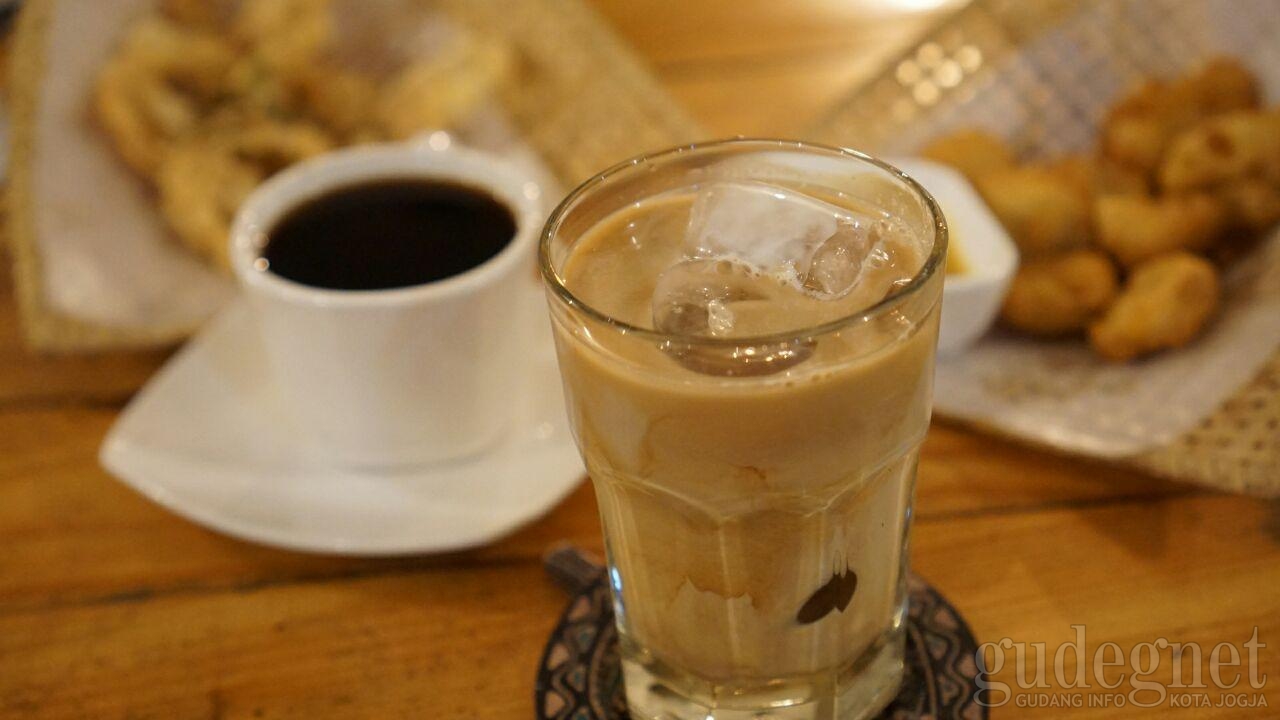Ngopi Pagi di Kopilog Ngopi Pagi di Kopilog