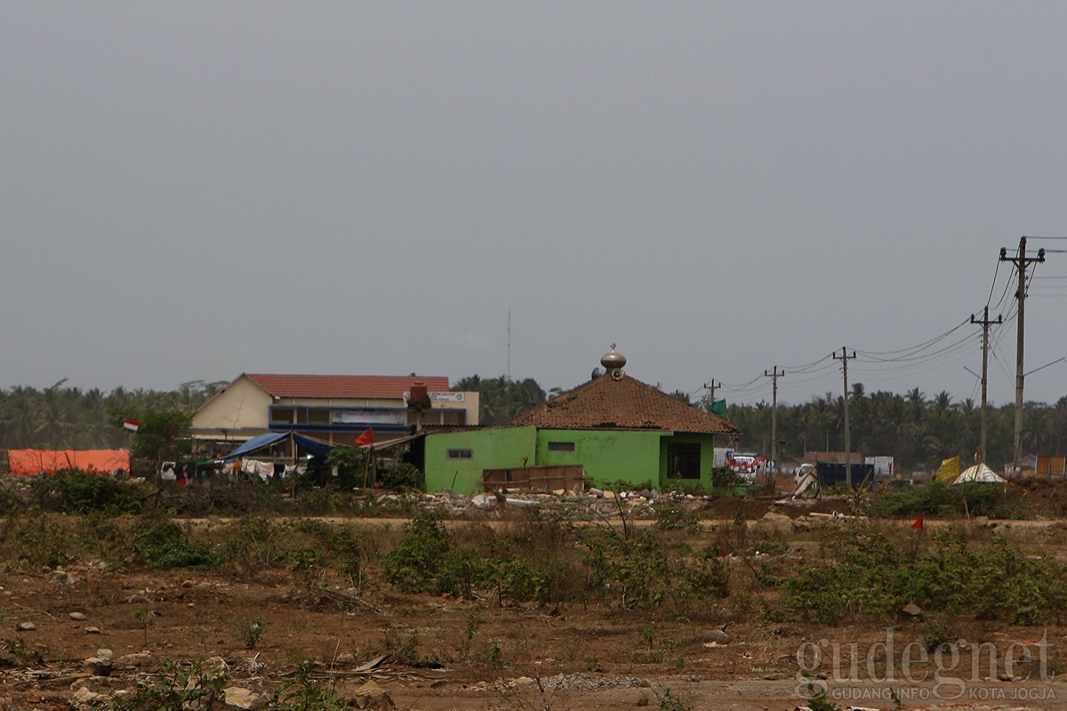  Masjid di Tengah Mega Proyek NYIA