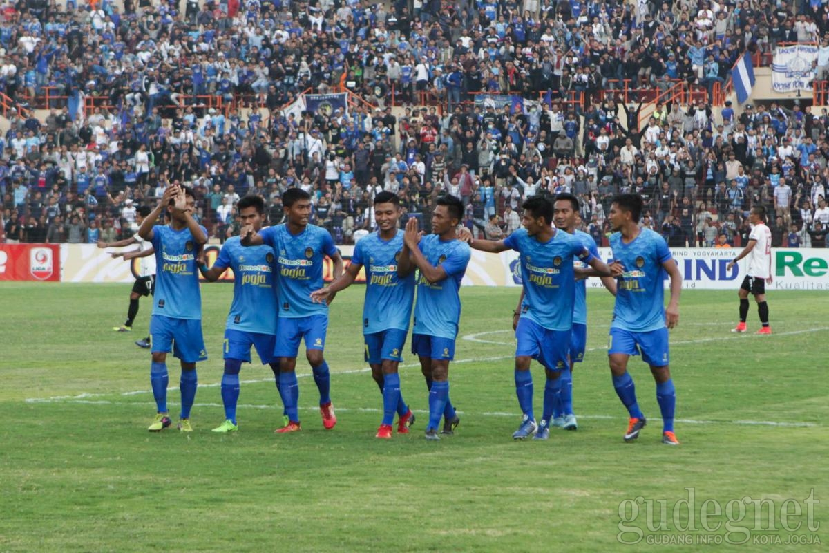 Kembali Berlaga dengan Suporter, PSIM Tundukkan Semeru FC 2-0 Kembali Berlaga dengan Suporter, PSIM Tundukkan Semeru FC 2-0