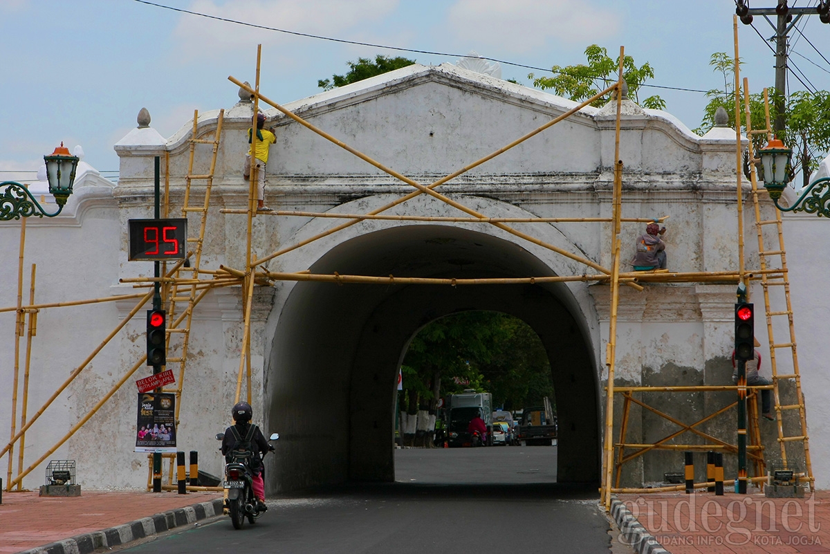 Plengkung Gading dan Wijilan Direhabilitasi Plengkung Gading dan Wijilan Direhabilitasi